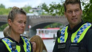 Polizistin Franzi Jung (Rhea Harder-Vennewald) und ihr Kollegen Nick Brandt (Raúl Richter)