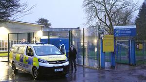 Zwei Teenager an Londoner Schule niedergestochen