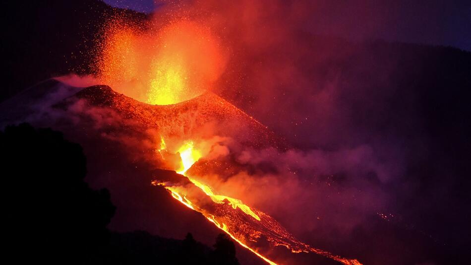 Vulkanausbruch auf Kanareninsel La Palma