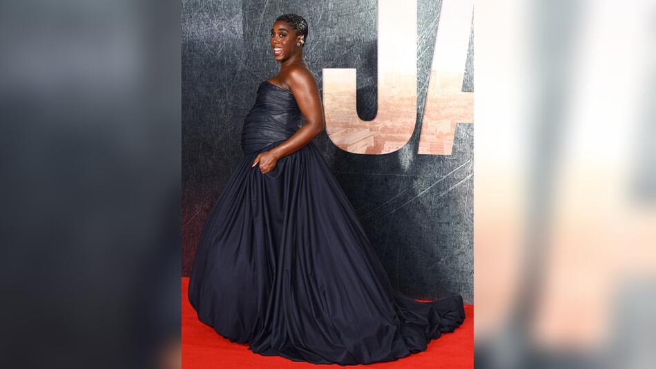 Schauspielerin Lashana Lynch bei der "The Day of the Jackal"-Premiere in London.