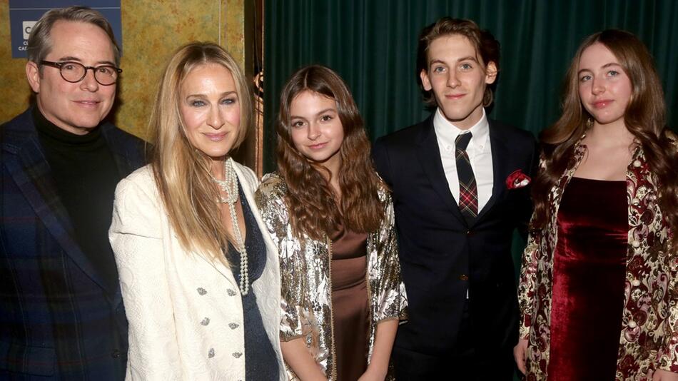 Bei einer Broadway Opening Night 2022 in New York City (v.l.): Matthew Broderick, Sarah Jessica ...