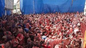 Verrückte Tomatenschlacht: Spanien feiert „La Tomatina“