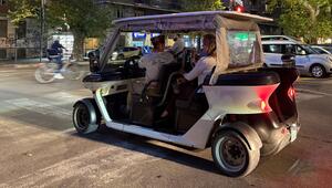 Einsatz von Golfcarts für Stadtrundfahrten in Rom
