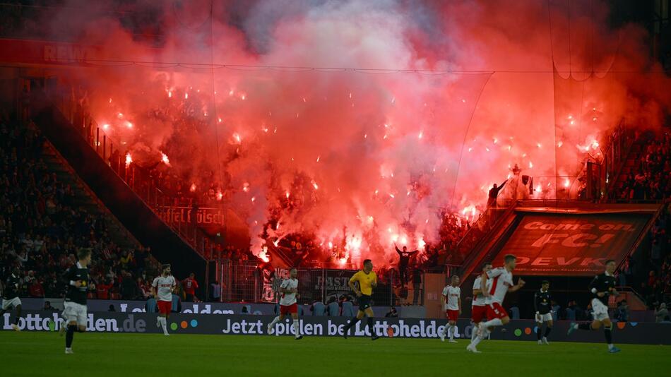 Pyrotechnik im Stadion