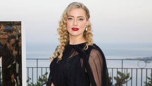 Amber Heard hat ein süßes Foto ihrer 2021 geborenen Tochter Oonagh geteilt.