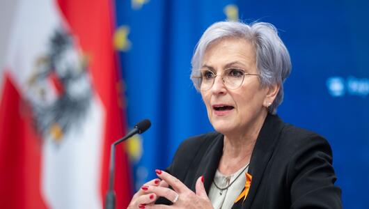 Justizministerin Sporrer bei einem Pressefoyer Mitte Dezember