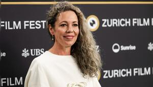 Olivia Colman überrascht beim Zurich Film Festival mit grauer Mähne.