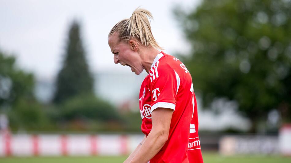 Lea Schüller