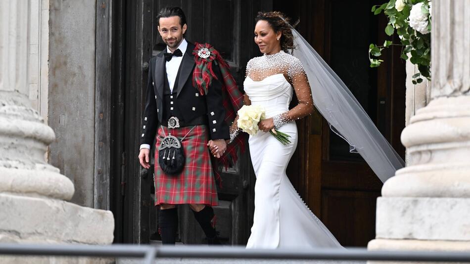 Rory McPhee und Mel B gaben sich am 5. Juli in der Londoner St. Paul's Cathedral das Jawort. Er ...