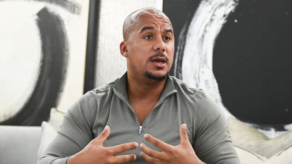 Yjet e Arsenalit anulojnë ndeshjet ndërkombëtare – thirrje ish-profesionale për ndalime 2 Gabriel Agbonlahor luajti tre herë për kombëtaren e Anglisë.