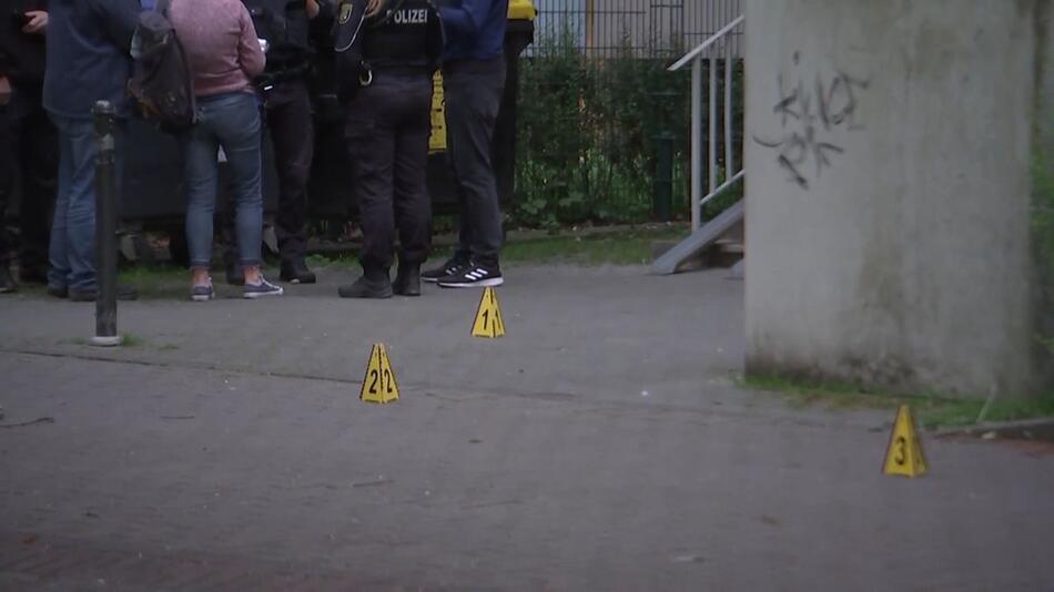 Attacke von Halle: Ermittler vernehmen Tatzeugen