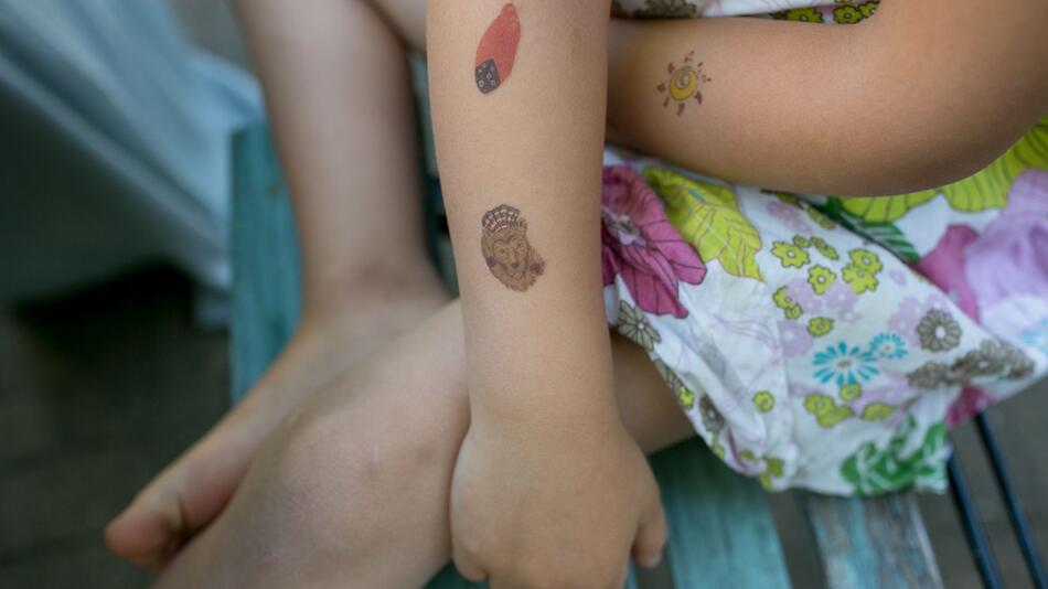 Klebetattoos für Kinder