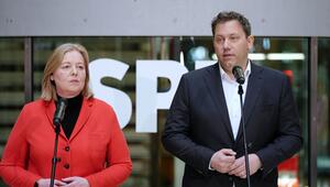 Gremiensitzungen und Statements der Bundesparteien