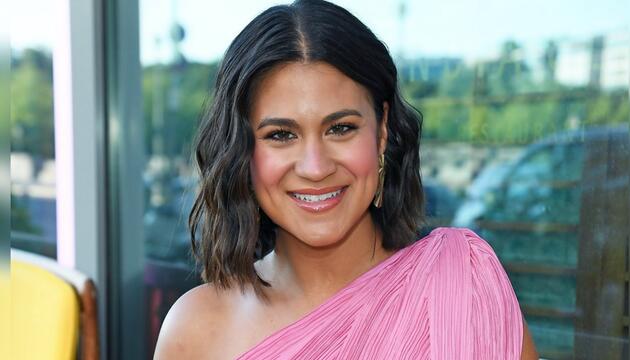Moderatorin Steffi Brungs feiert bei der "Frauen100 Summer Night" am Donnerstag in Berlin.