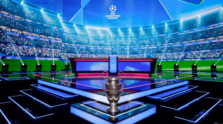 Um diese Trophäe kämpfen die 36 Champions-League-Klubs.