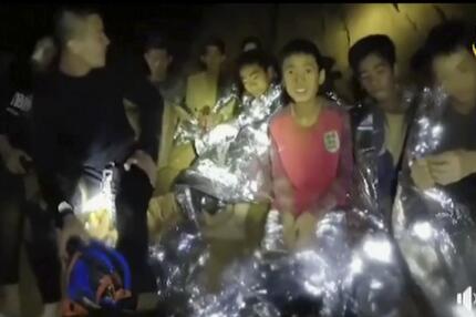 Rettung der vermissten Fußballmannschaft in Thailand