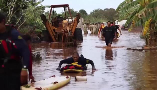 Rettungseinsatz nach Sturzflut auf Hawaii