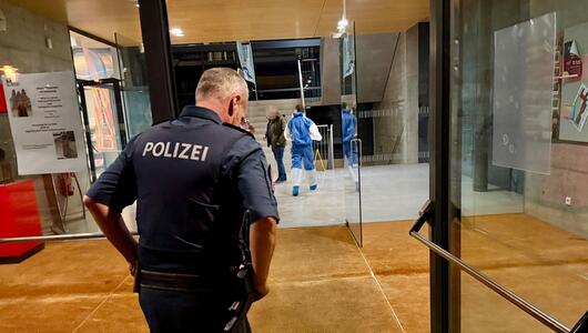 Ermittler bei der Arbeit in Taufkirchen an der Pram