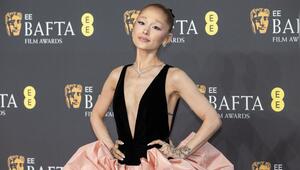 Ariana Grande zieht sich vorerst aus der Öffentlichkeit zurück.