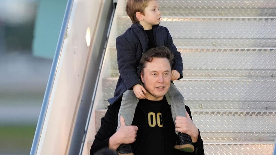 Elon Musk mit Sohn X