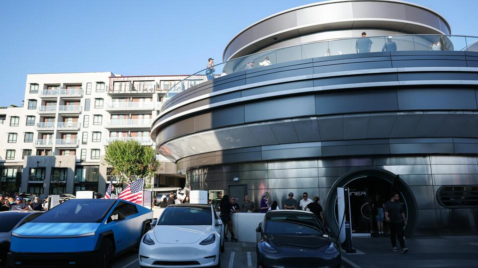 Tesla-Restaurant in Los Angeles