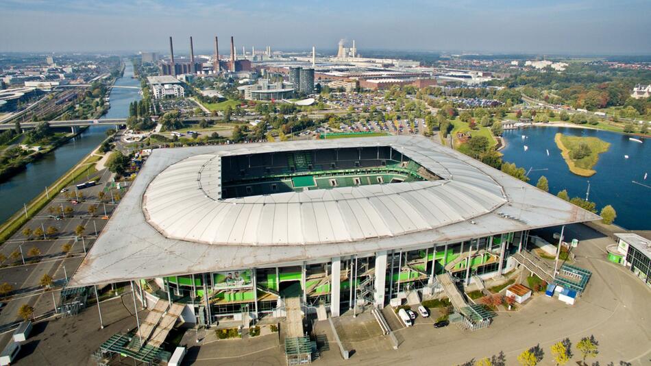 Die Volkswagen Arena in Wolfsburg