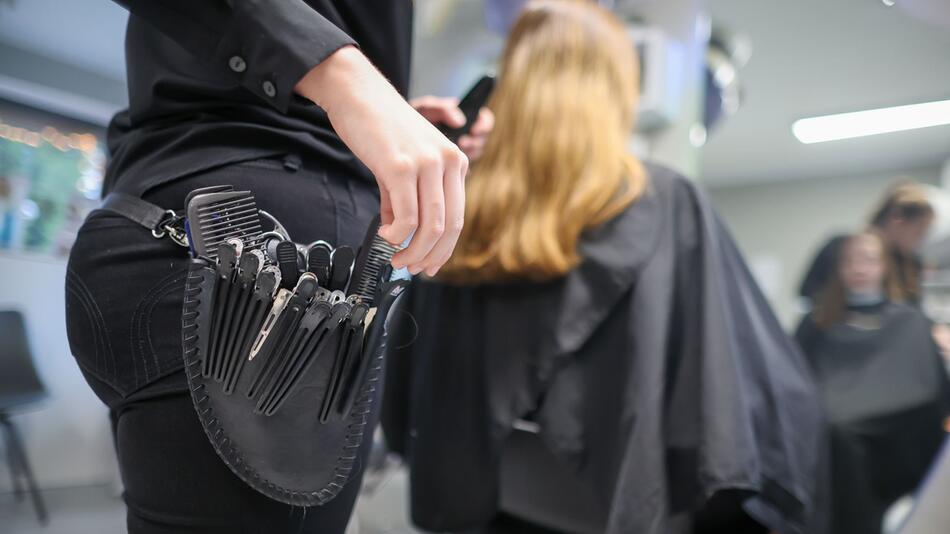Arbeit im Friseursalon