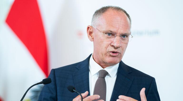 Für Karner ist die Jugendkriminalität "eines unserer Sorgenkinder"