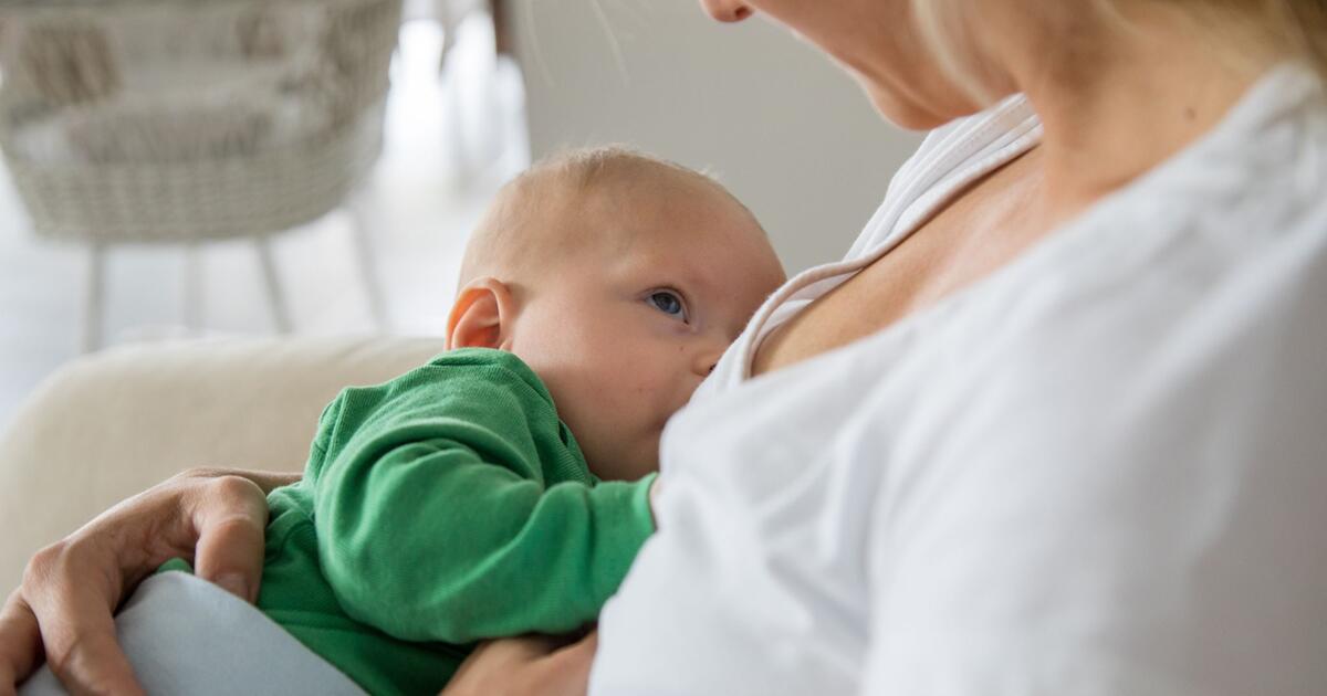 Baby an die Brust: 10 Still-Mythen im Check