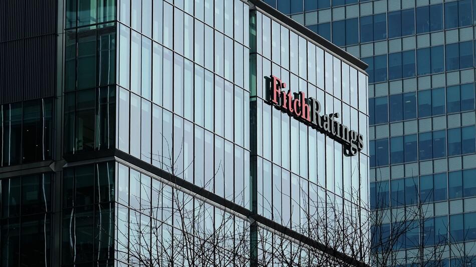 Fitch stuft Frankreichs Bonität herab