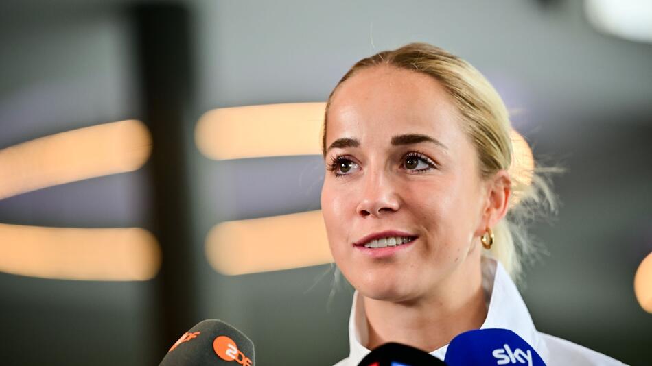 Frauenfußball-EM - Abreise Deutschland