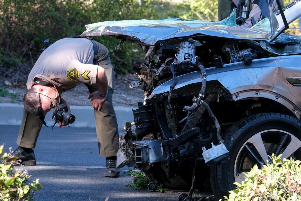 Golf-Profi Tiger Woods bei Verkehrsunfall verletzt