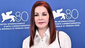 Priscilla Presley hat ein Bild ihrer Enkelinnen geteilt.