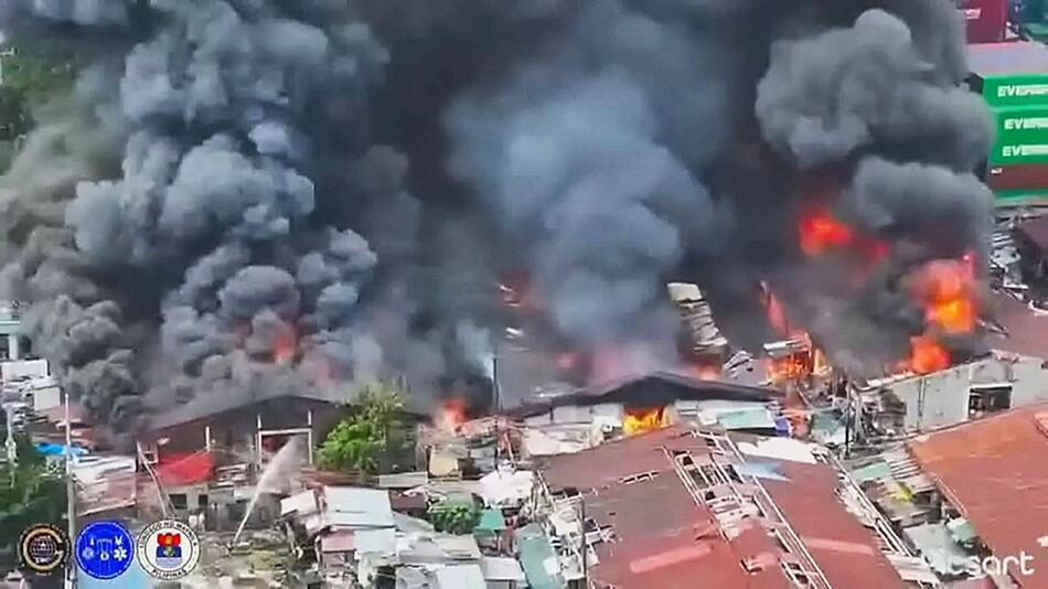 Großbrand erschüttert Philippinen: Rund 1.500 Familien in Manila betroffen