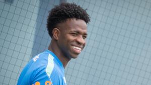 Vinícius Júnior im Training vor dem Sechzehntelfinale seiner brasilianischen Nationalmannschaft ...