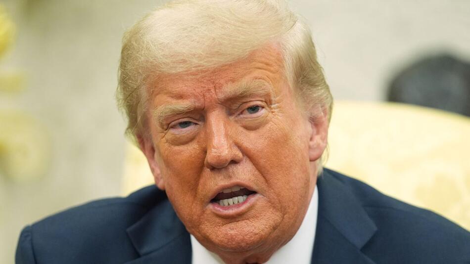 Trump droht Russland-Handelspartnern mit 100-Prozent-Zöllen