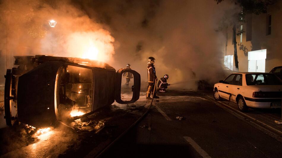 Krawalle nach tödlichem Polizeieinsatz in Nantes