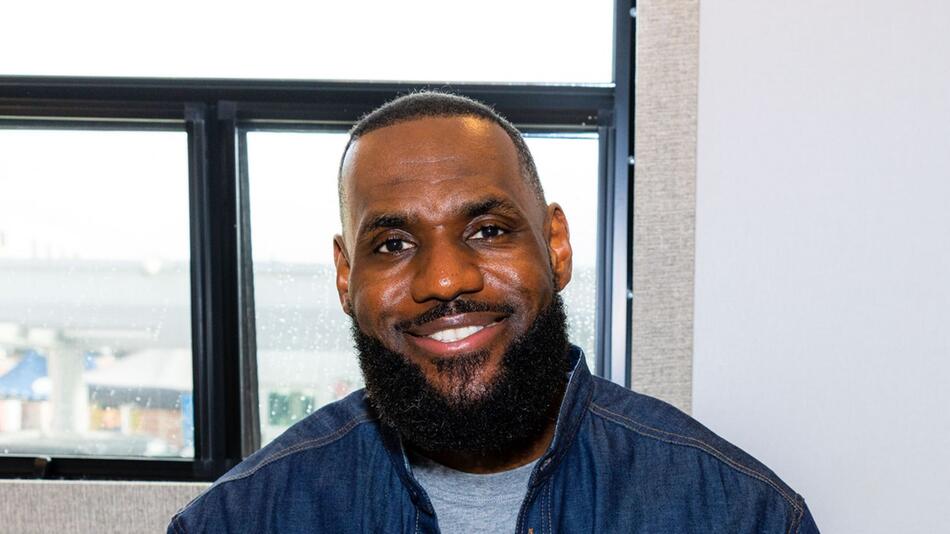 LeBron Barbie Spielzeugpuppe