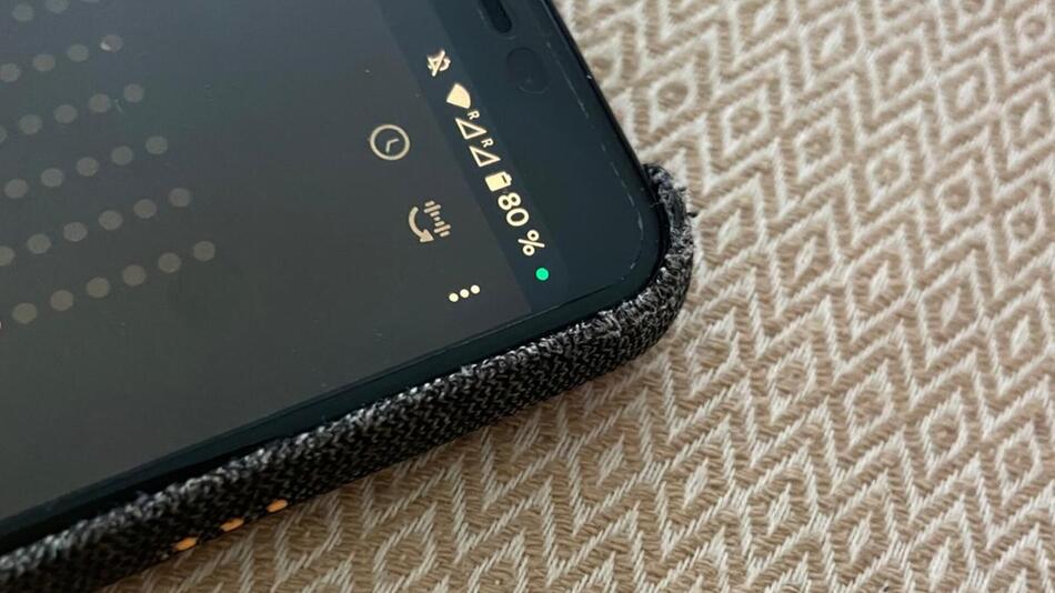 grüner Punkt auf Android-Smartphones