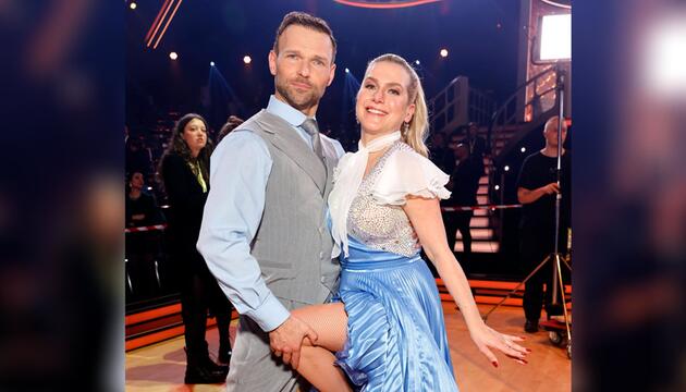 2025 fegte Vadim Garbuzov bei "Let's Dance" mit Sängerin Jeanette Biedermann über das Tanzparkett.