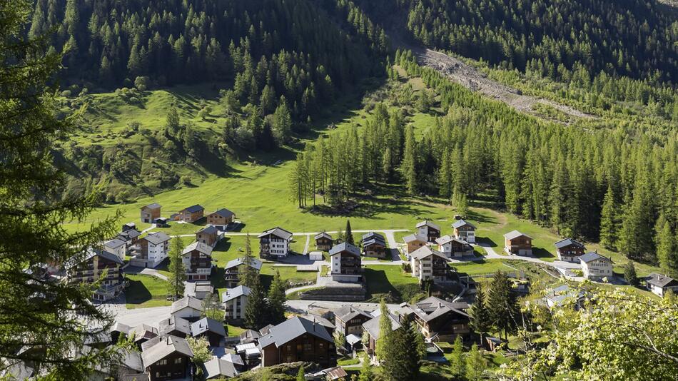 Erdrutsch am Bietschhorn in der Schweiz