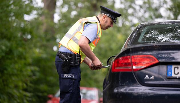 Polizist, Autofahrer