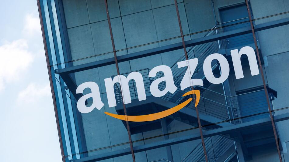 Außenaufnahme vom deutschen Amazon Hauptsitz