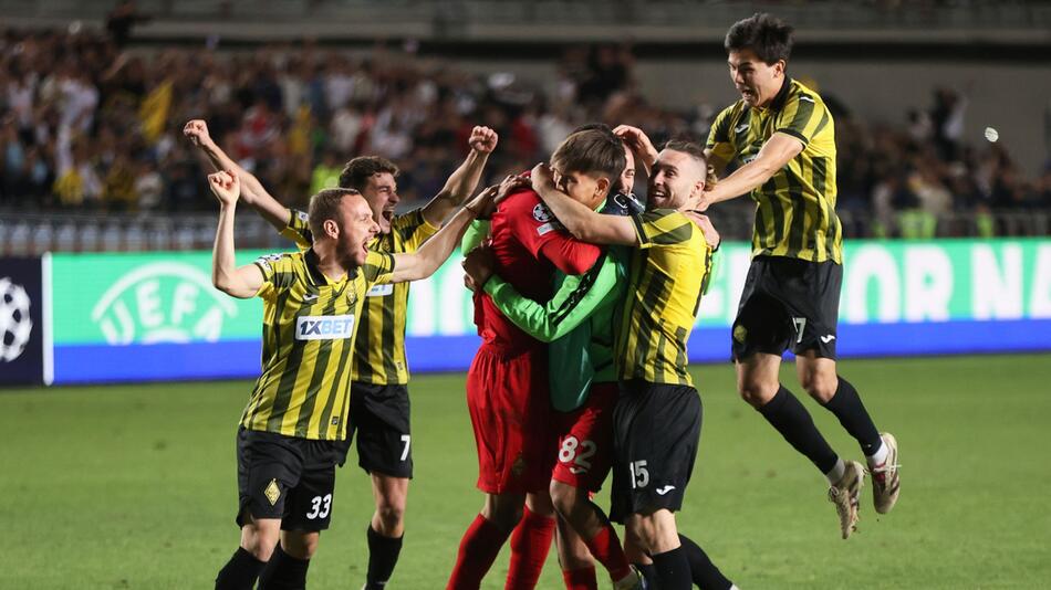 Qairat Almaty - Celtic Glasgow