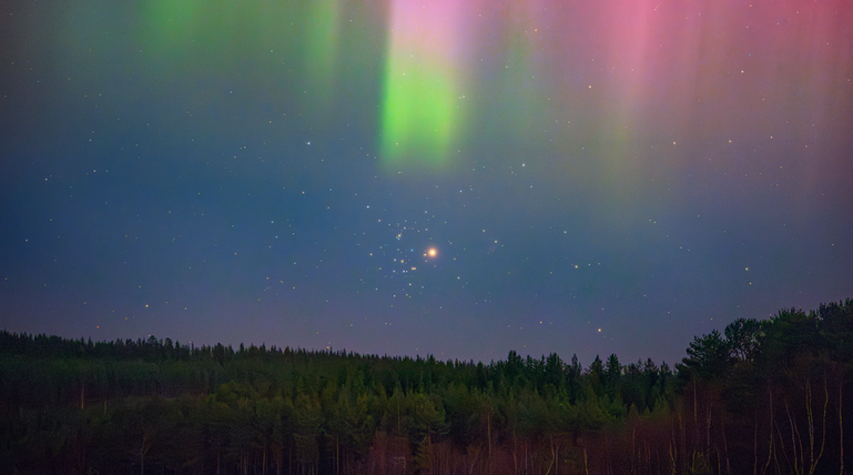 Mars, Bienenstock-Sternhaufen und Polarlichter, Lansjärv 