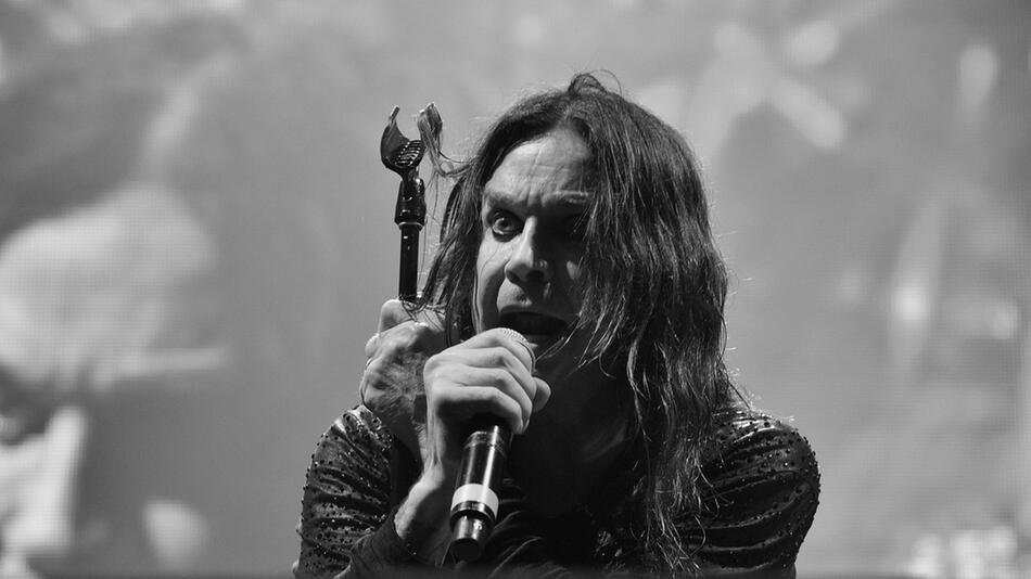 Metal-Legende Ozzy Osbourne ist im Alter von 76 Jahren gestorben.