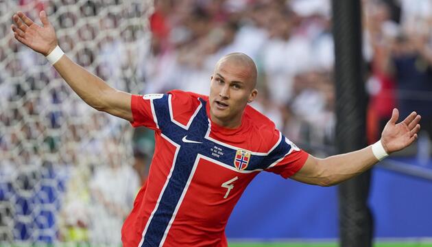 Leo Skiri Östigaard traf bei Norwegend WM-Auftakt gegen den Irak.