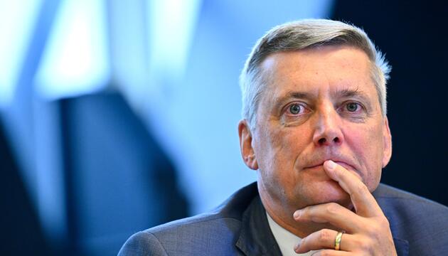 Kreutner bei einer Pressekonferenz im Vorjahr