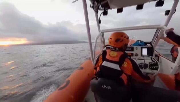 Fähre sinkt vor Bali - Zahlreiche Tote und Vermisste