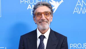 Der für seine Sitcoms bekannte Chuck Lorre hat kürzlich beißende Kritik an Donald Trump geübt ...